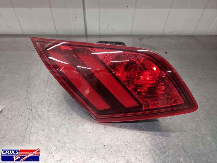 Baklykt venstre indre til Peugeot 308, 2013-2021 (Type II)  (96 778 183 80)