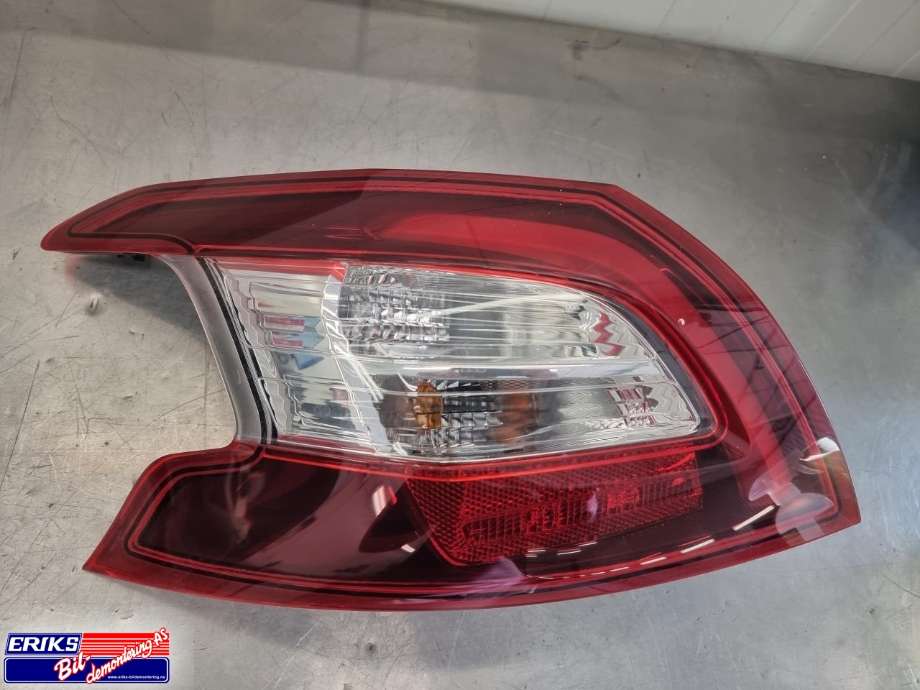 Baklykt venstre ytre til Peugeot 308, 2013-2021 (Type II)  (96 778 176 80)