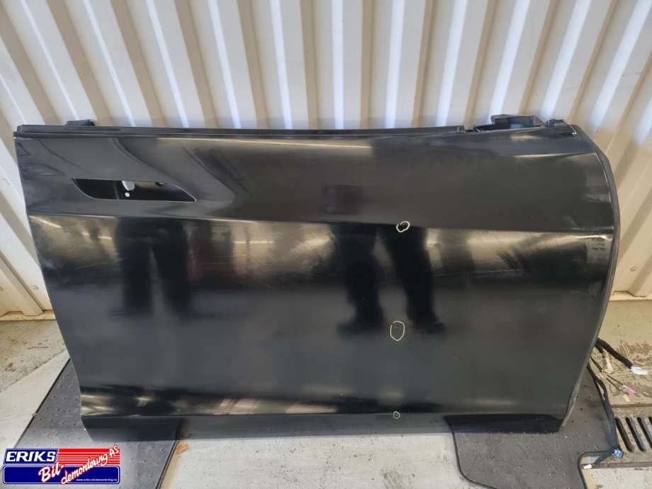 Dør høyre foran til Tesla Model S, 2013-2016 (Fase 1)  