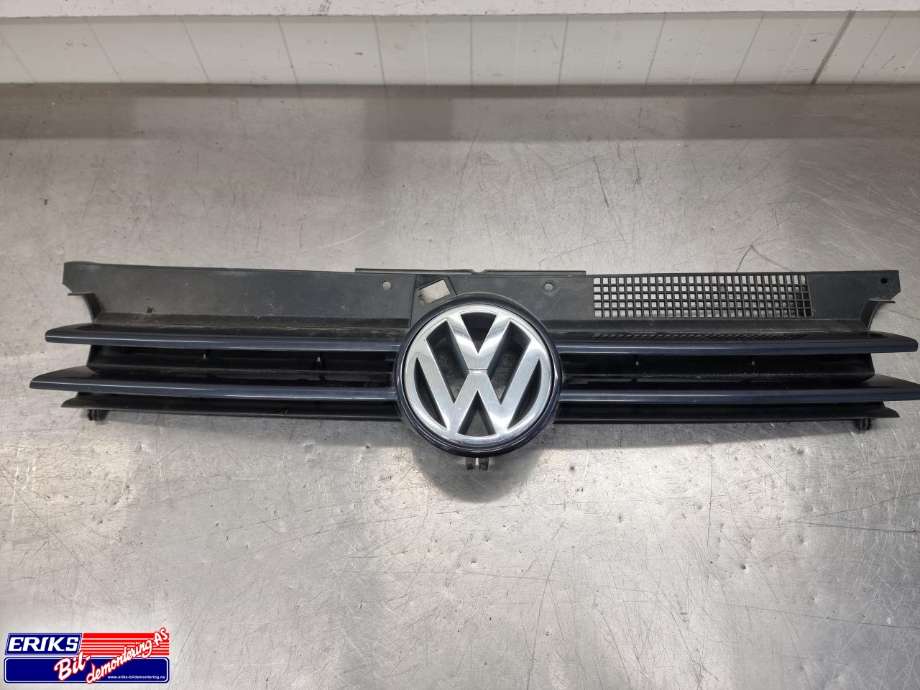 Grill til VW Golf IV, 1998-2003  (1J0 853 653 C)