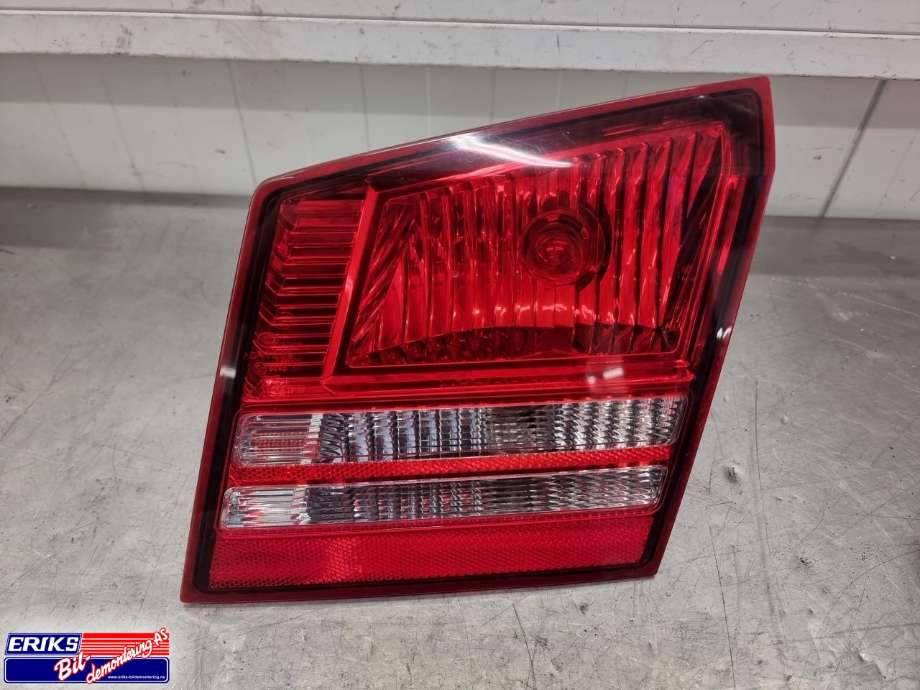 Baklykt høyre indre til Dodge Journey, 2008-2010