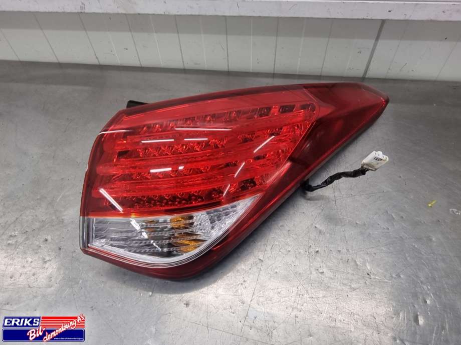 Baklykt høyre ytre til Hyundai i40, 2012-2017  (92402 3Z300)
