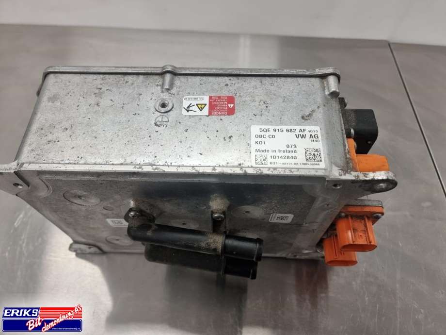 Batterilader (OBC - On Board Charger) til VW Passat, 2015-2019 (Fase 1) (B8) (B8) (5QE 915 682 AF)