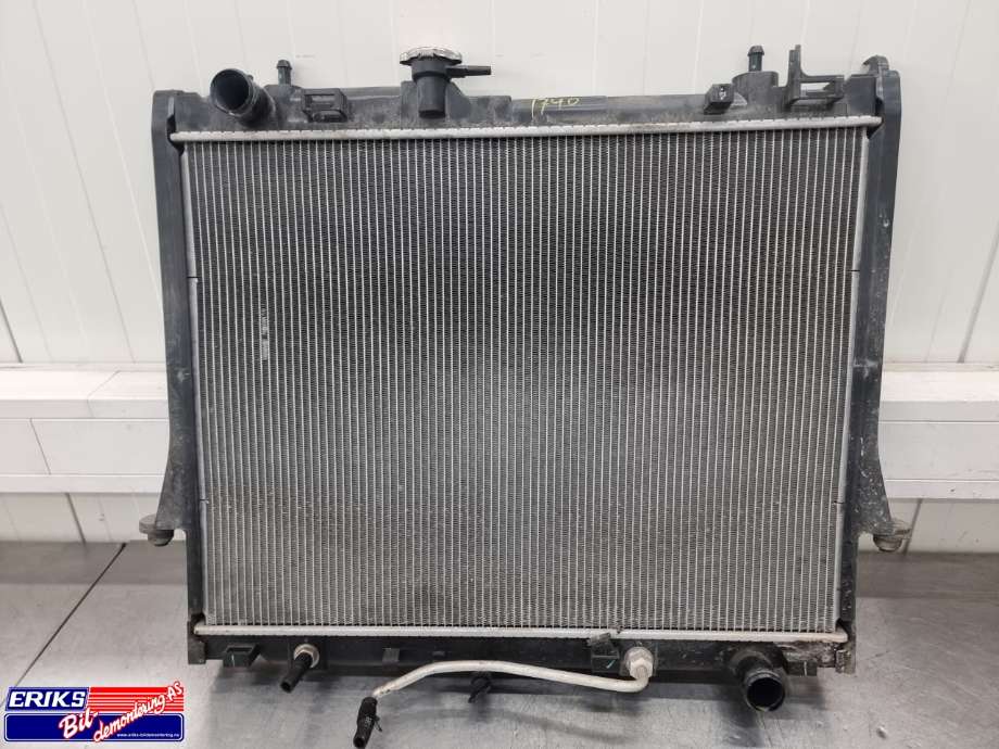 Radiator (automat gir) til Isuzu D-Max, 2017-2020 (Type II, Fase 2)