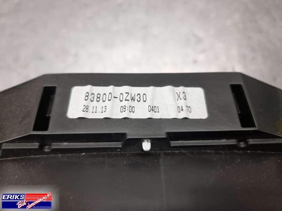 Instrumentpanel til Toyota Auris 2013-2015 (Type II, Fase 1)  (83800-0ZW30|)