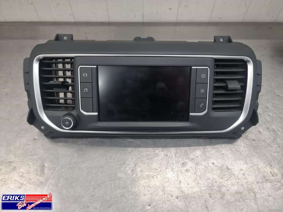 Bilstereo navigasjon skjerm til Citroën Jumpy 2016-->> (Type III) (VDO|983166588000|)