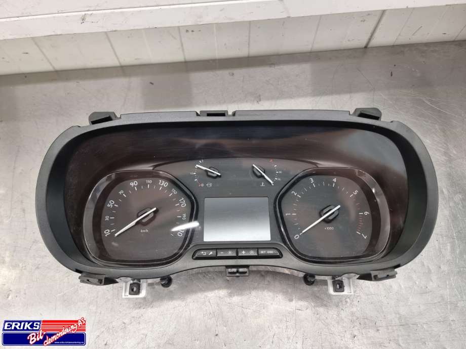 Instrumentpanel til Peugeot Expert, 2016-->> (Type III)  (9822514880)