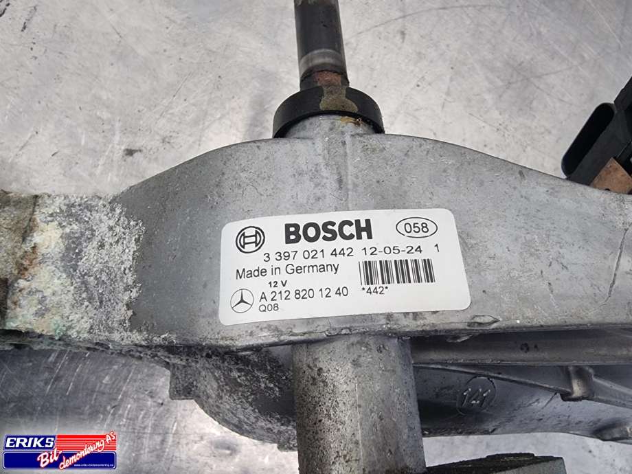 Viskermotor frontrute komplett m/overføring til Mercedes E-Klasse 2009-2013 (Fase 1) (W212) (W212) (BOSCH|1 397 220 666|3 397 021 442|A212 820 12 40)