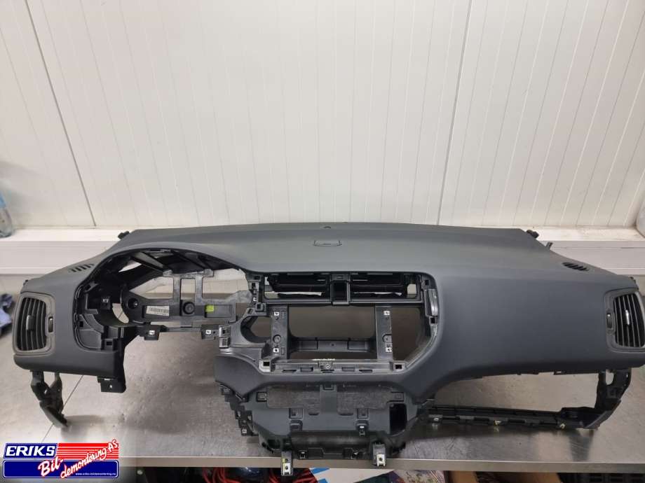 Dashbord til Kia Rio, 2011-2017 Type III  