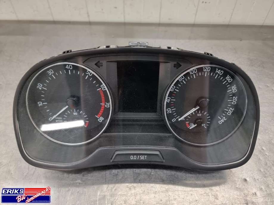 Instrumentpanel til Škoda Fabia, 2014-2021 (Type III)  (6V0 920 740)