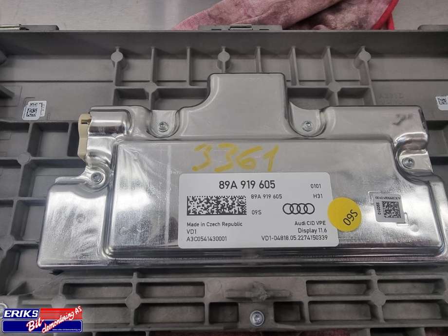 Multimedia display (MCU - Media Controller Unit) til Audi Q4 e-tron 2021-->>  (89A 919 605|)