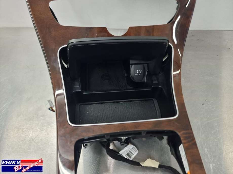 Dashbord diverse til Mercedes C-Klasse 2014-2018 (Fase 1) (W205) (W205) 