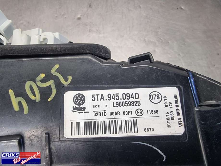 Baklykt høyre indre til VW Touran 2015-2021 (Type II)  (5TA 945 094 D|)