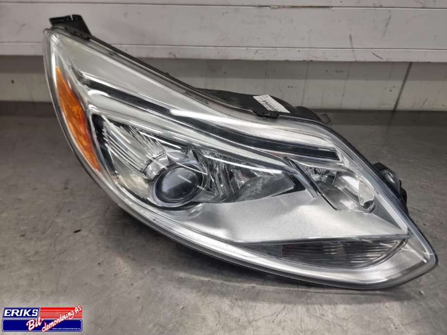 Frontlykt høyre xenon til Ford Focus, 2011-2014 (Type III, Fase 1) (CM58-13D154-AB)