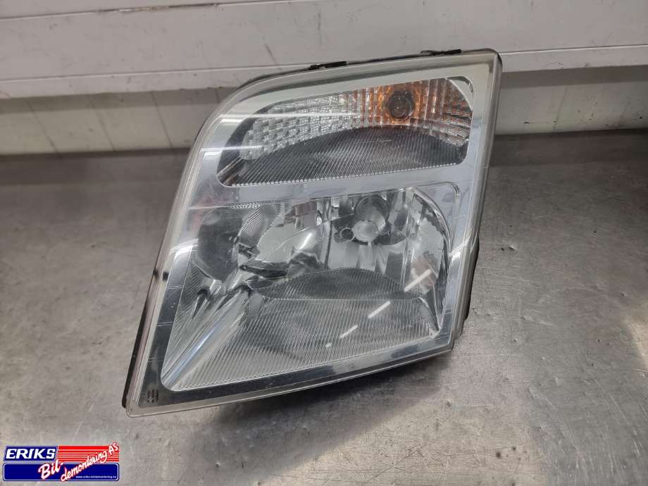 Frontlykt venstre halogen til Ford Transit Connect, 2009-2013 (Type I, Fase 2)  