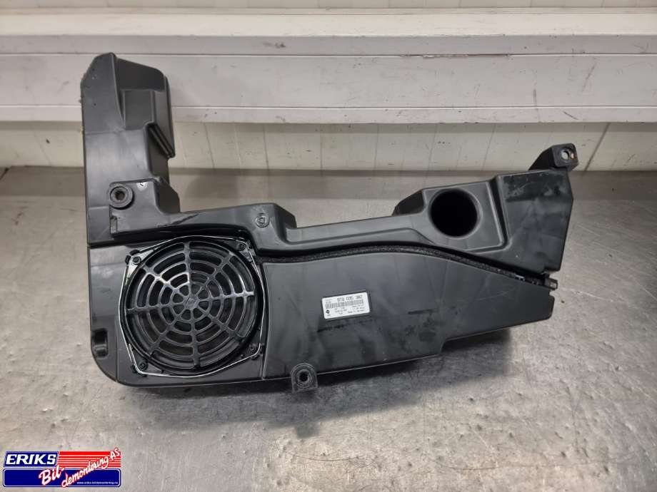 Bilstereo sub-woofer til Audi A5, 2007-2016 (Type I)  (8T8 035 382)
