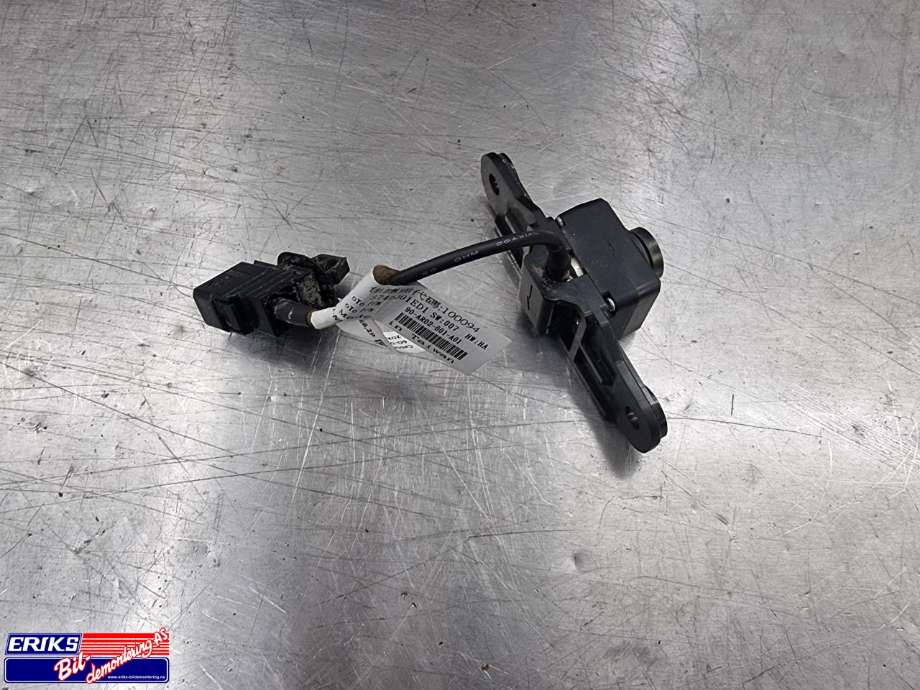 Parkeringskamera bak til XPeng P7 2021-->>  (8740001ED1|)