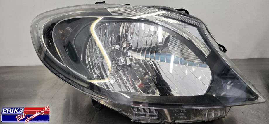 Frontlykt høyre halogen til Mercedes Citan 2012-2021 (W415) (W415) (A 415 820 27 00|)