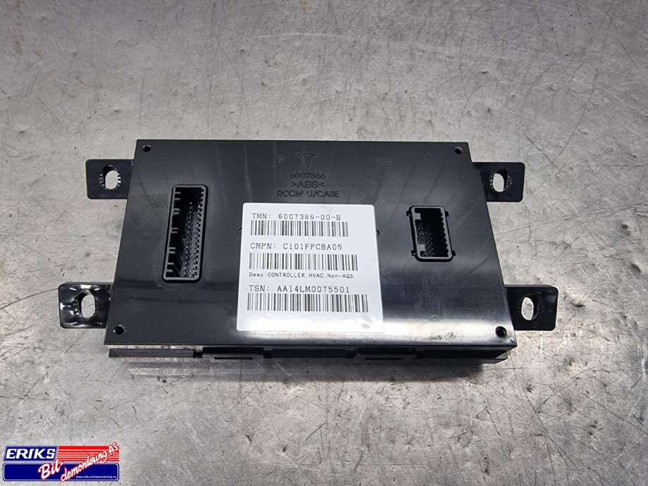 Styreenhet diverse til Tesla Model S, 2013-2016 (Fase 1)  (6007366-00-b)