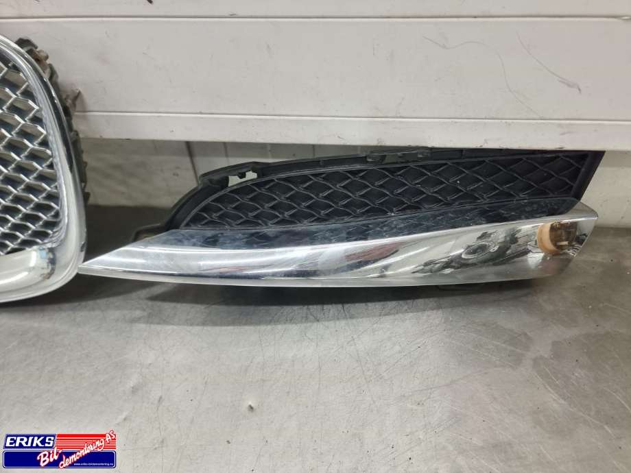 Grill til Jaguar XF 2008-2015 (X250) (X250) 