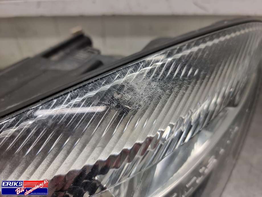Frontlykt venstre halogen til Škoda Octavia 2009-2013 (Type II, Fase 2)  (HELLA|1Z1 941 015 F|)