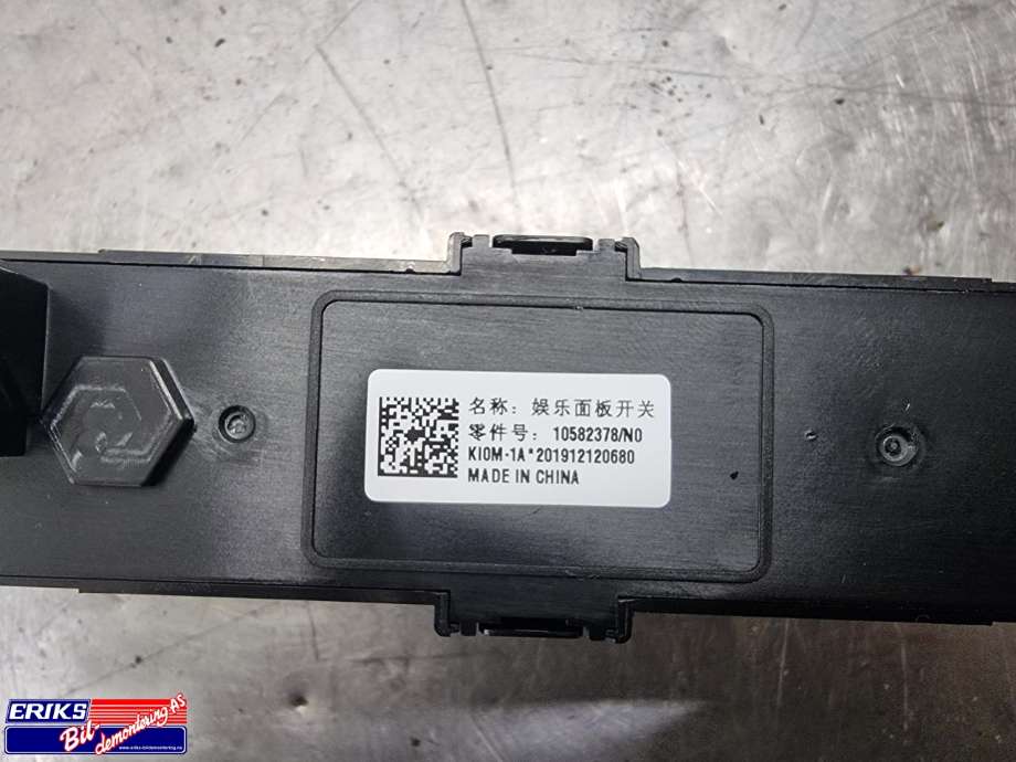 Bilstereo betjeningspanel til MG ZS EV 2019-2021 (Type I, Fase 1)  (10582378|)