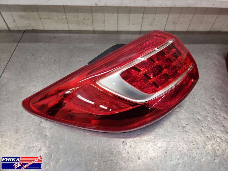 Baklykt venstre ytre til Kia Sportage 2010-2016 (Type III)  
