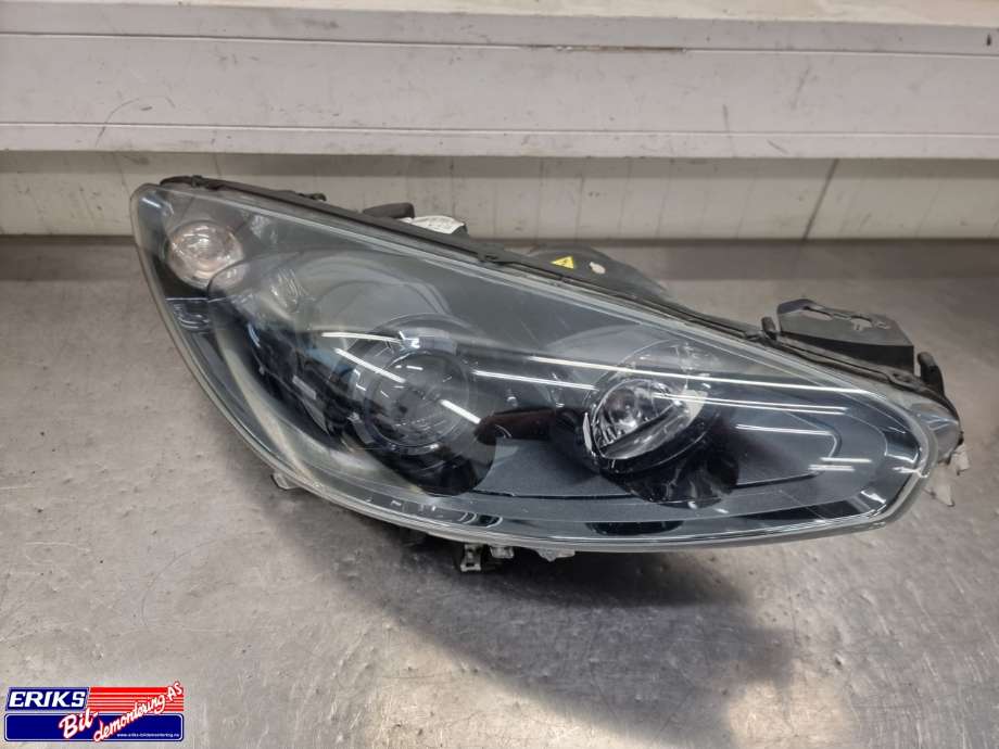 Frontlykt høyre xenon til Peugeot 308, 2011-2013 (Type I, Fase 2)  (16 276 814 80)