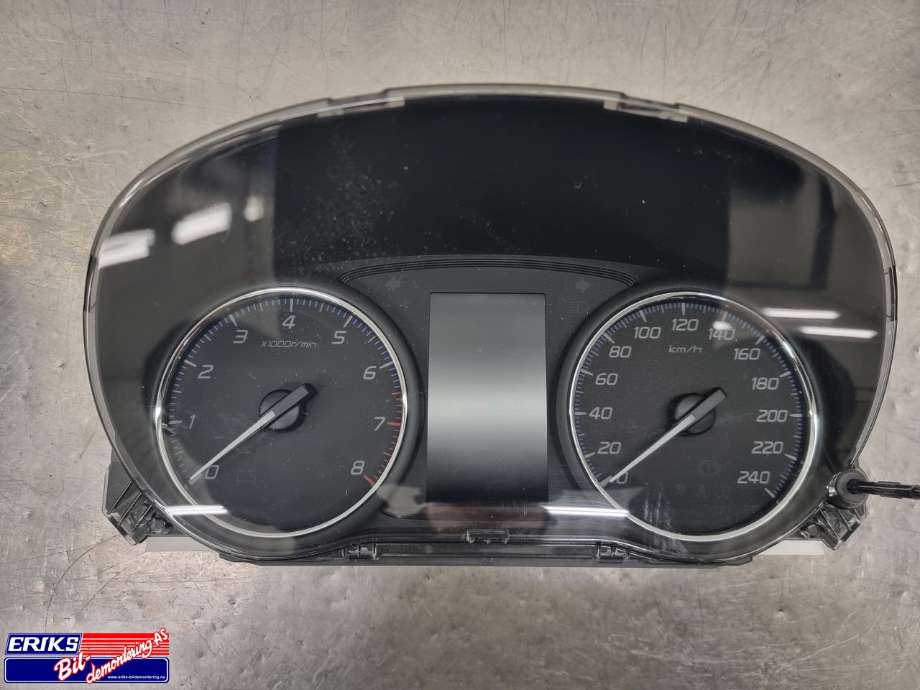 Instrumentpanel til Mitsubishi Outlander, 2015-->> (Type III, Fase 2)  (8100C506)