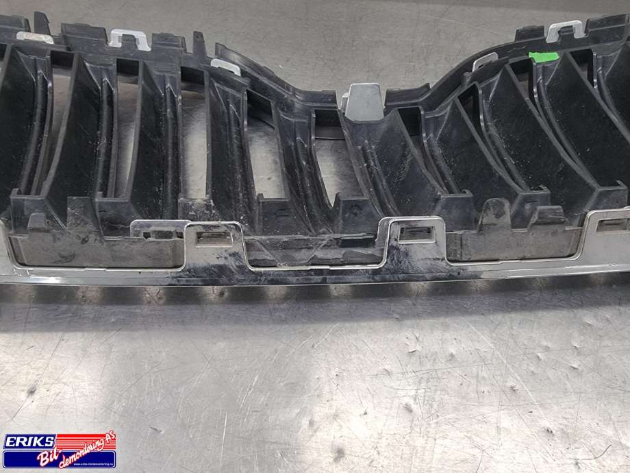 Grill til Škoda Yeti 2014-2017 (Fase 2)  (5L0 853 668 B|)
