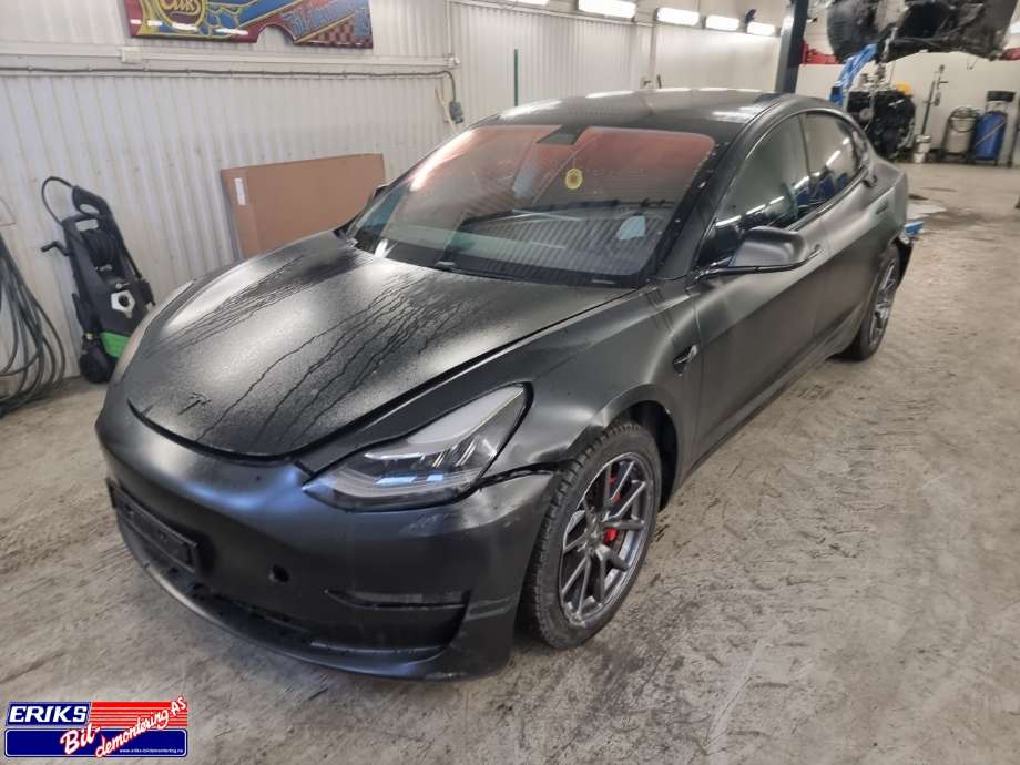 Bremsecaliper venstre foran til Tesla Model 3, 2018-2023 (Fase 1)