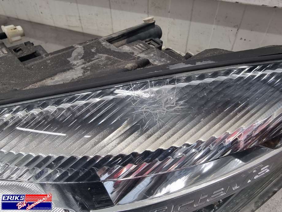 Frontlykt venstre xenon til Škoda Octavia 2009-2013 (Type II, Fase 2)  (1Z1 941 017 T|)