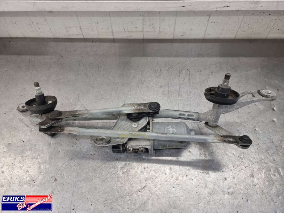 Viskermotor frontrute komplett m/overføring til Nissan Pulsar, 2014-->>  (BOSCH|0390243237)