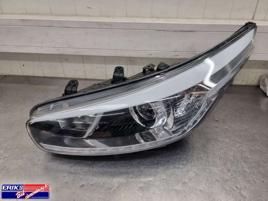 Frontlykt venstre halogen til Kia Cee