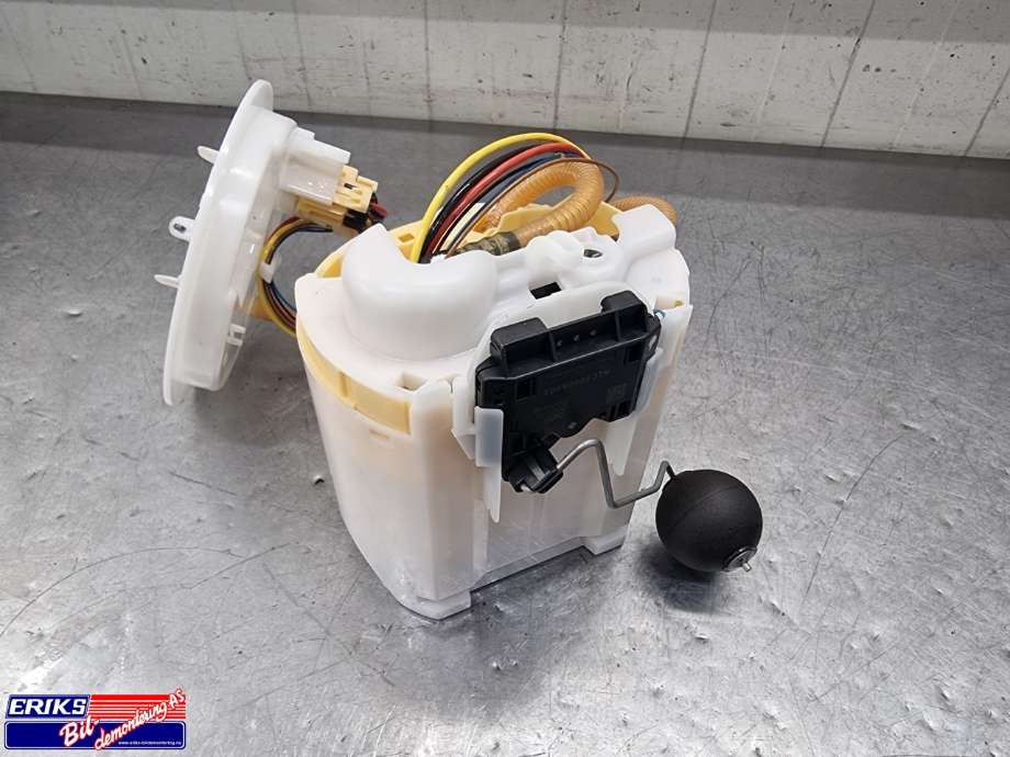 Bensinpumpe elektrisk til BMW 5-Serie 2017-->> (G30/G31) (G30/G31) (16 11 9 468 600|)