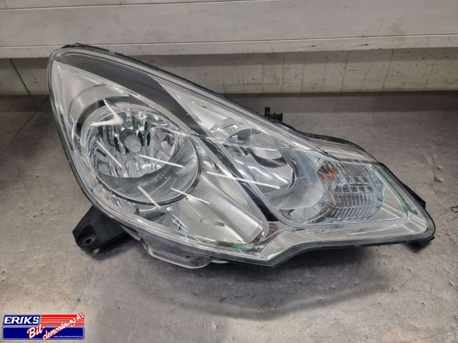 Frontlykt høyre halogen til Citroën C3, 2010-2016 (Type II)  (16 069 314 80)
