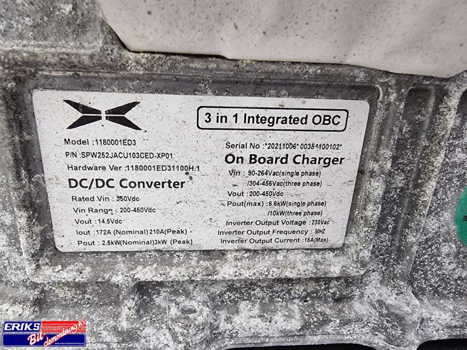 Batterilader (OBC - On Board Charger) til XPeng P7 2021-->>  (1180001ED3|SPW252JACU103CED-XP01|)
