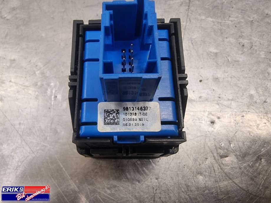 Bryter elektrisk håndbrekk/parkbrems til Peugeot Partner 2019-->> (Type III) (9813146377|)