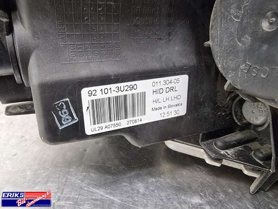 Frontlykt venstre xenon til Kia Sportage 2010-2016 (Type III)