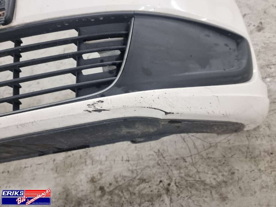 Støtfanger foran til VW Touran 2010-2015 (Type I, Fase 3)  (1T0 807 217 Q|)
