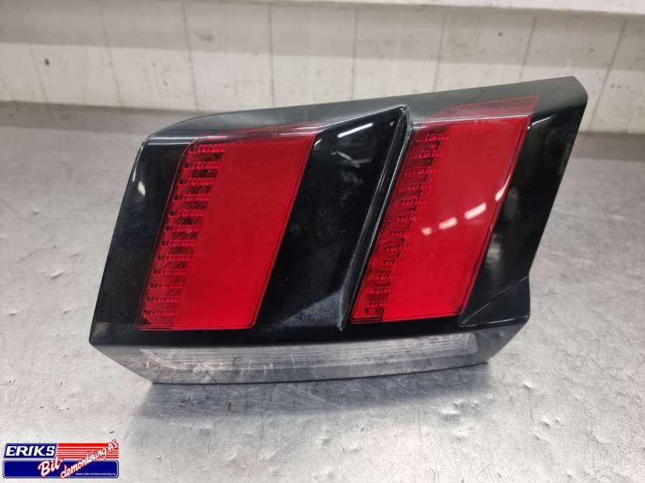 Baklykt høyre indre til Peugeot 3008, 2016-->> (Type II)  (98 104 777 80)