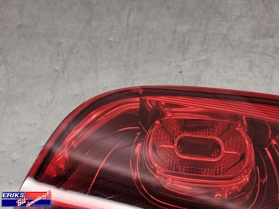 Baklykt høyre indre til VW Golf VI 2008-2012  (5K0 945 094 AF|)
