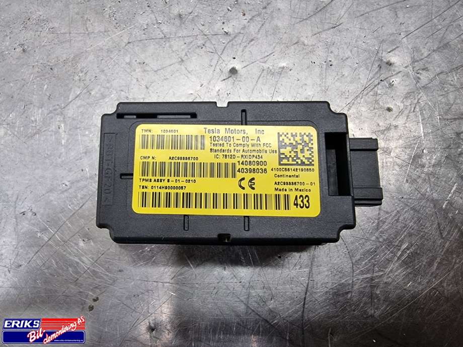 Styreenhet diverse til Tesla Model S, 2013-2016 (Fase 1)  (103460100A)