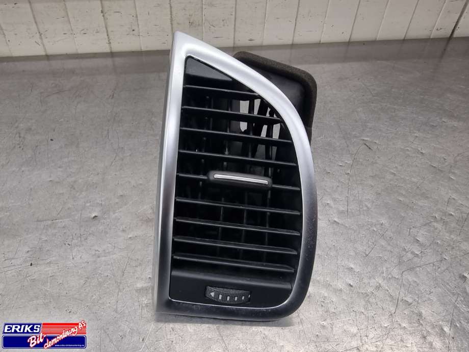 Dashbord friskluftdyse venstre til Audi Q7, 2010-2015 (Type I, Fase 2)  (4L0820901T)