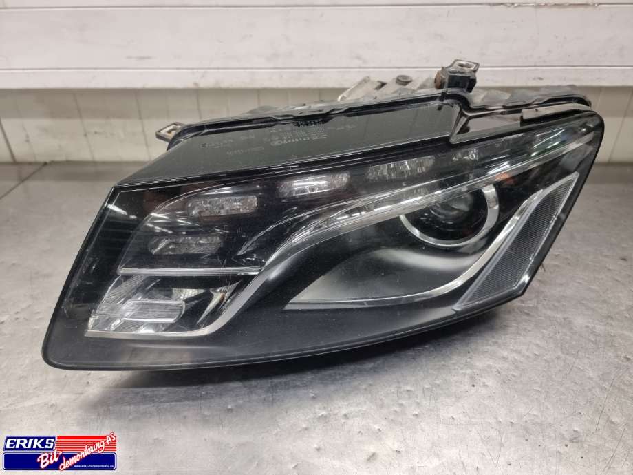 Frontlykt venstre xenon til Audi Q5 2008-2012 (Type I, Fase 1) (8R0 998 029 F|)