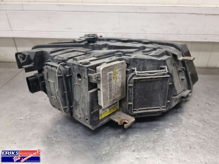 Frontlykt venstre xenon til Audi Q5 2008-2012 (Type I, Fase 1) (8R0 998 029 F|)