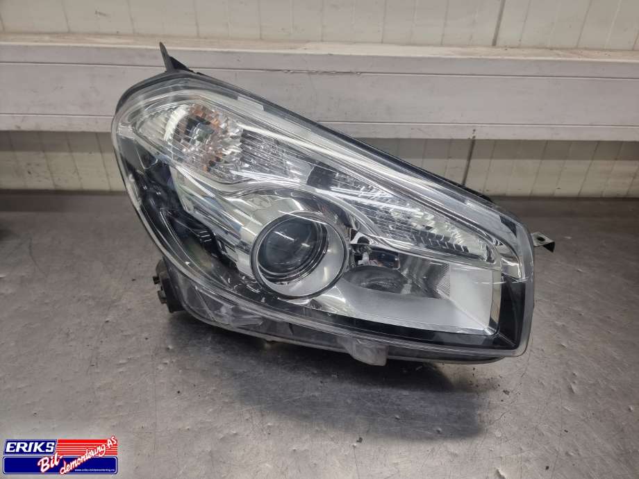 Frontlykt høyre xenon til Nissan Qashqai, 2010-2014 (Type I, Fase 2)  (26010BR60B)