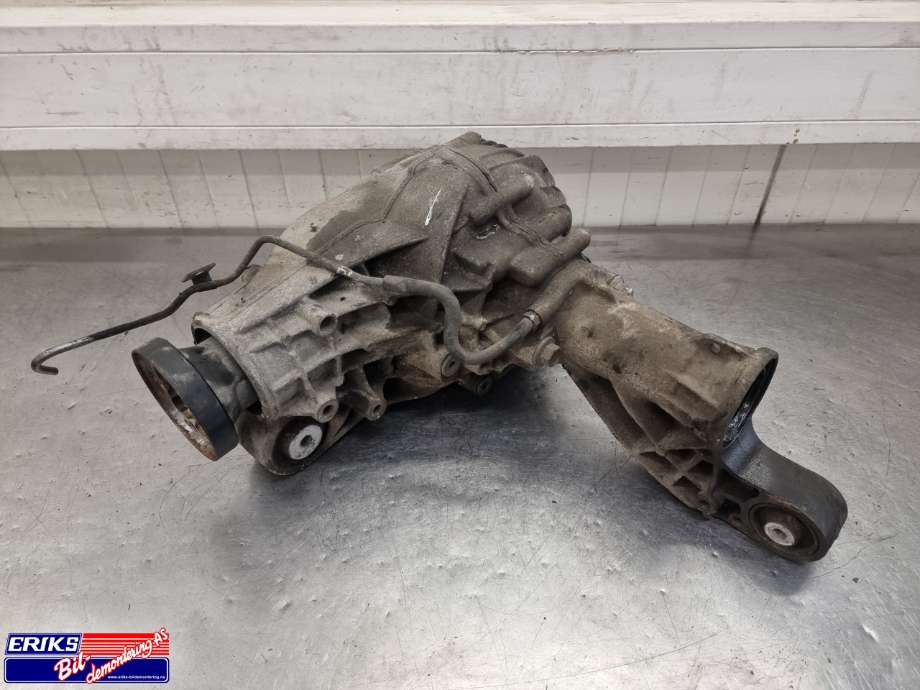Kardang klokke foran til Mercedes ML 2005-2011 (W164) (W164) (A 164 330 22 02|)
