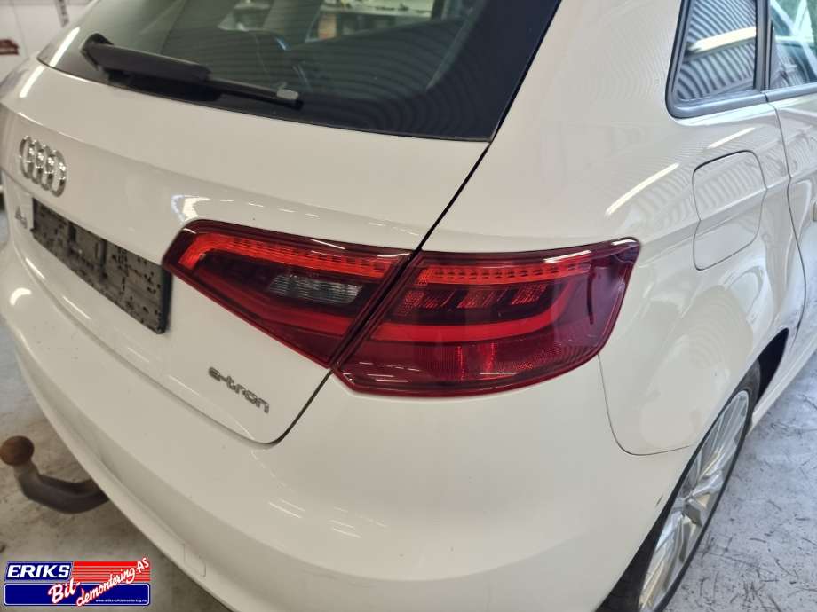 Baklykt høyre indre til Audi A3, 2012-2016 (Type III, Fase 1)  (8V4 945 094 A)