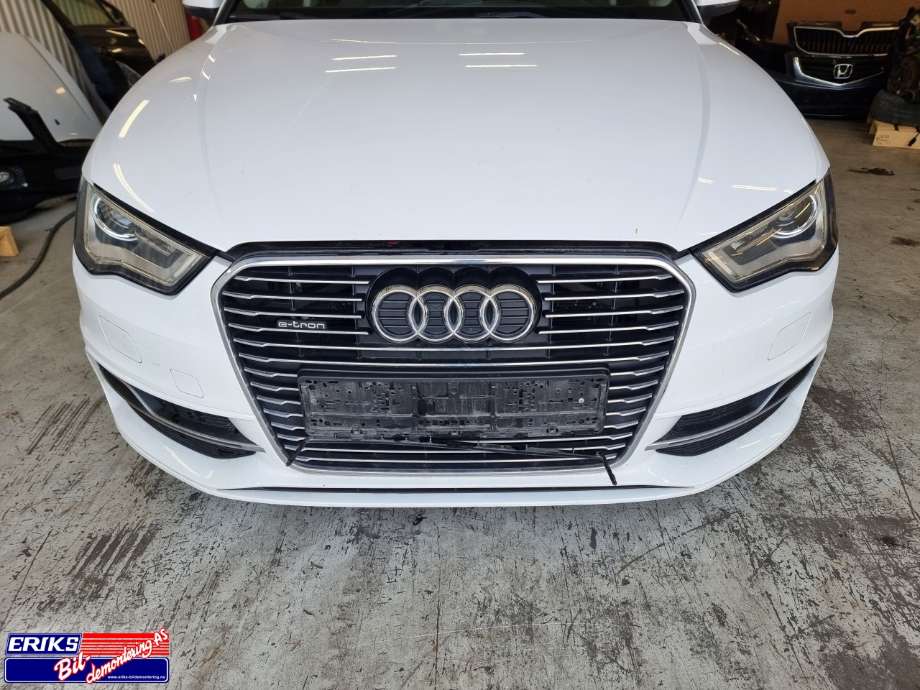Støtfanger foran til Audi A3, 2012-2016 (Type III, Fase 1)  (8V0 807 065 G)